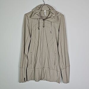 LULULEMON size 6 tan design jacket